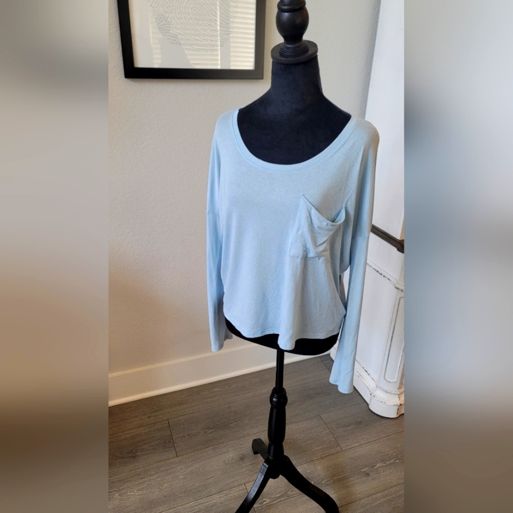 Express Scoop Neck Long Sleeeve Top W/ Pocket Light Blue- Xsmall